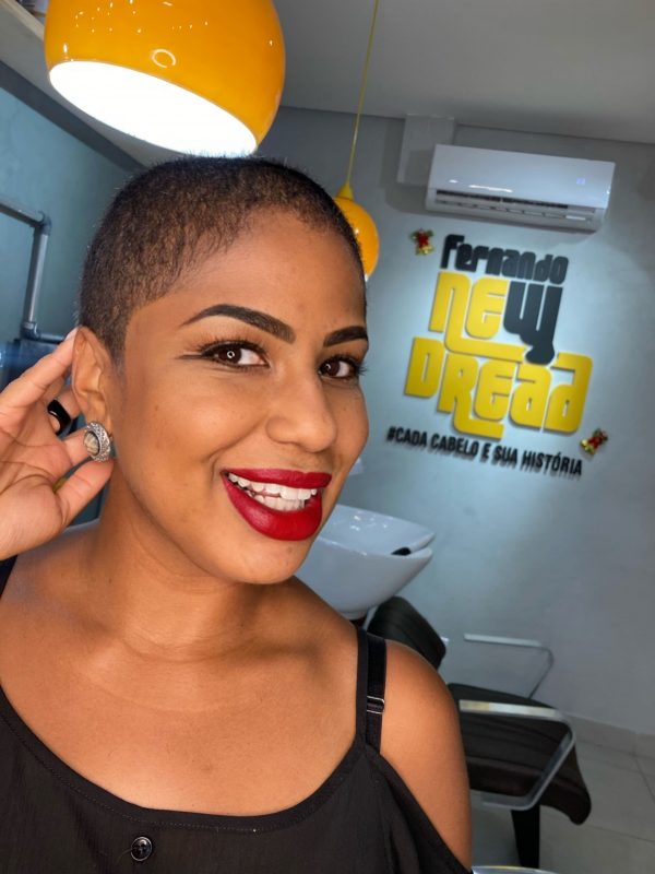 Auto estima e aceitação da estetica negra nos cabelos crespos